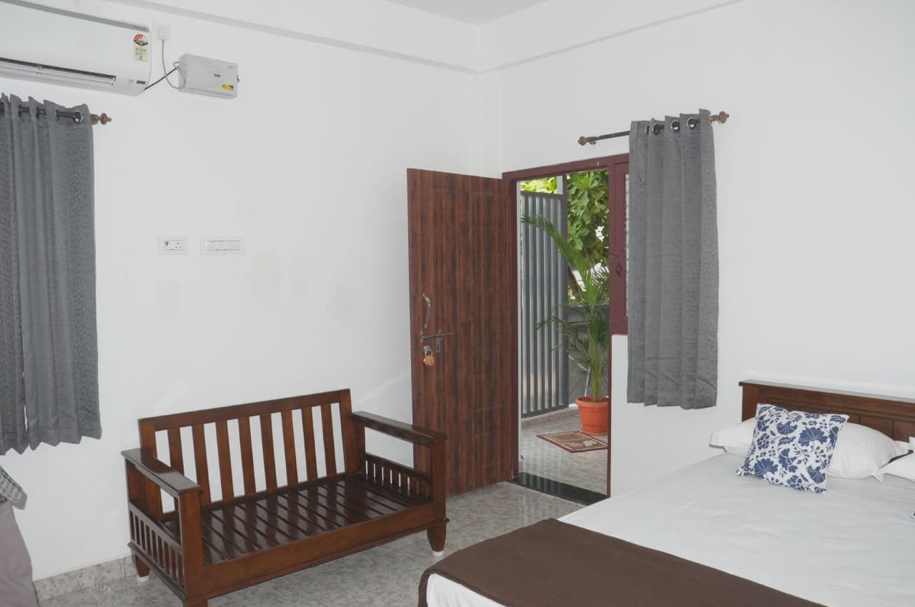 Affordable rental rooms in Adirampattinam